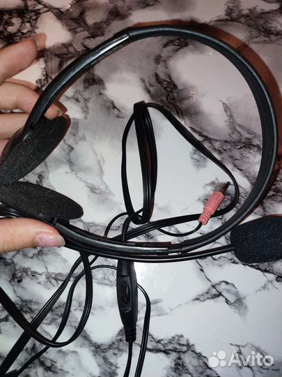 Беспроводные наушники новые