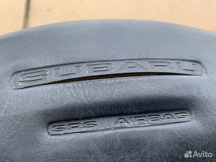 Подушка безопасности руля Subaru Impreza GC / GF