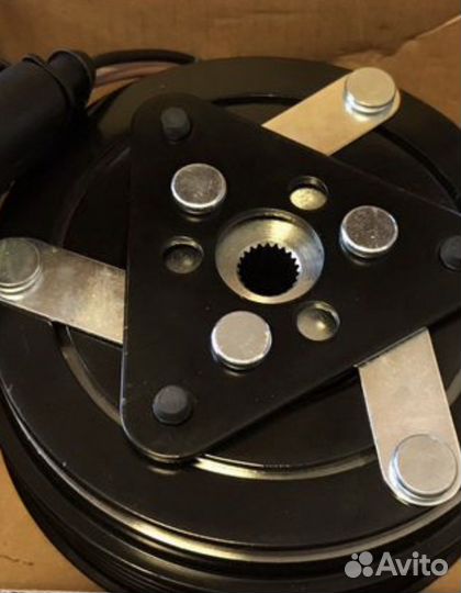 Муфта компрессора кондиционера VW Polo