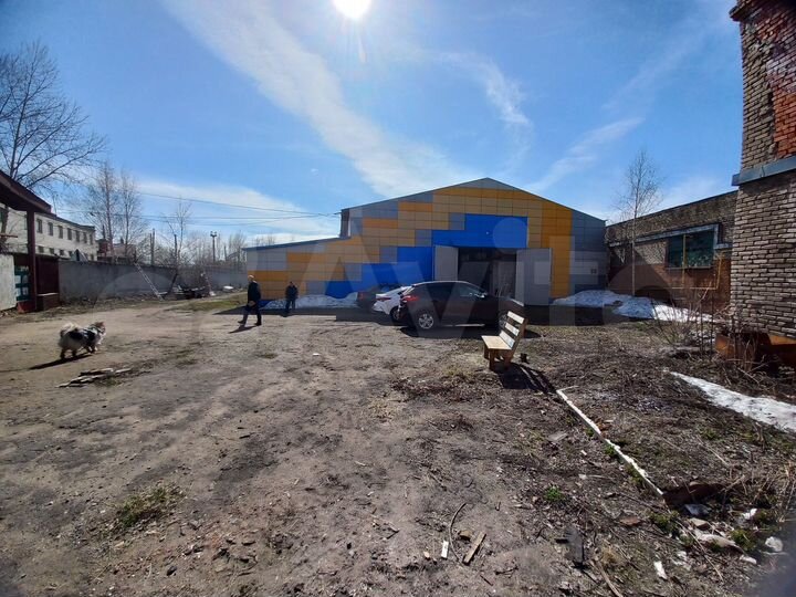 Производство, 1400 м²