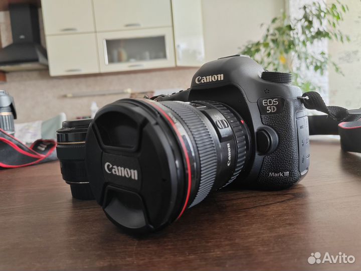 Фотоаппарат canon 5D mark iii + объективы