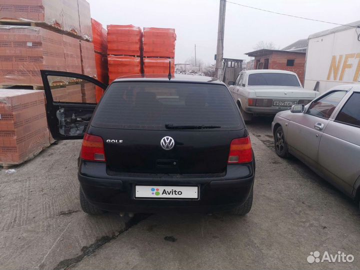 Volkswagen Golf 1.4 МТ, 2002, 100 000 км