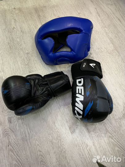 Боксерские перчатки 12 oz demix