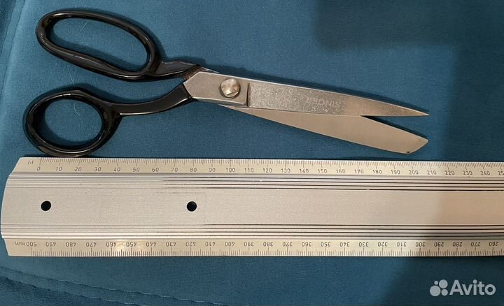 Много всего для кройки и шитья