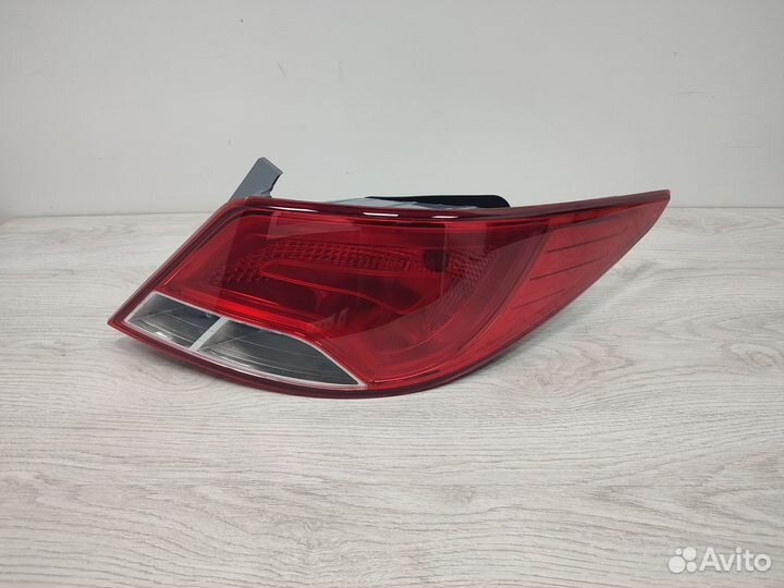 Фонарь задний Hyundai Solaris седан 14-17 год