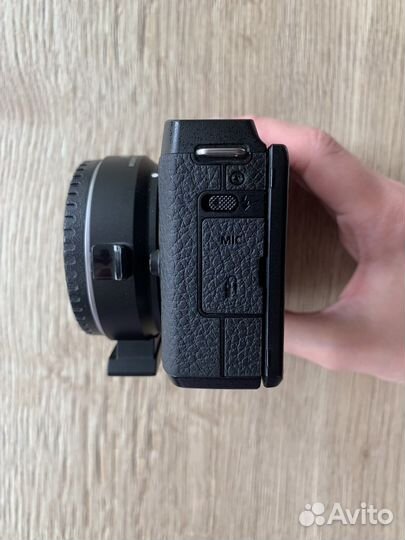 Canon EOS M6 Mark II + Viltrox EF-M2 0.71x