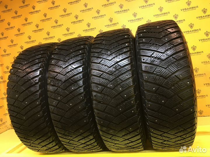 Goodyear UltraGrip Ice Arctic SUV 205/70 R15 96T