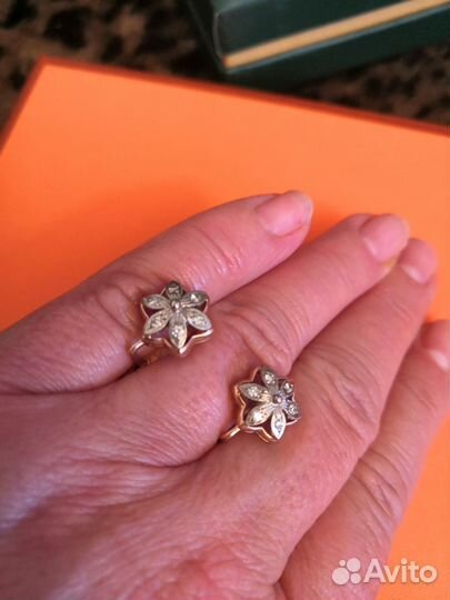 Золотые серьги с бриллиантами СССР 