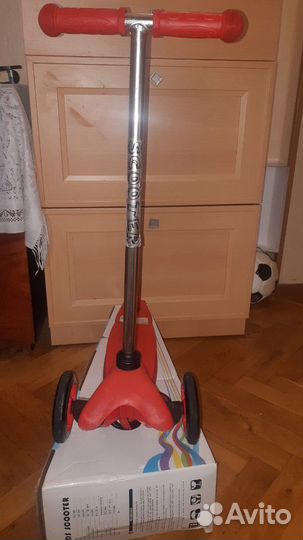 Самокат L-304 RED (2-5лет) б/у