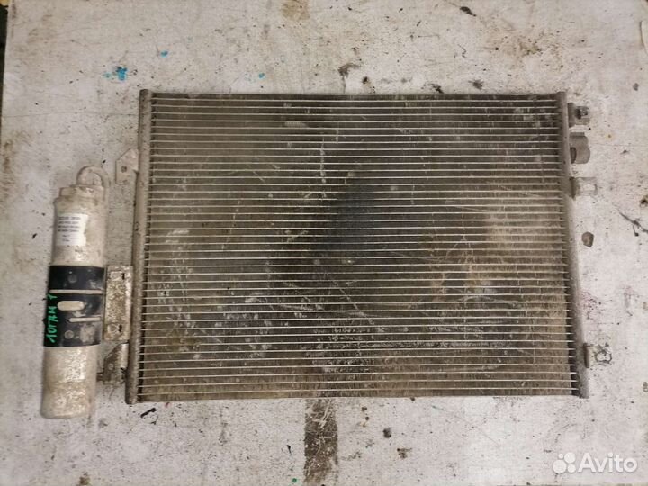 Радиатор кондиционера Renault Logan 1