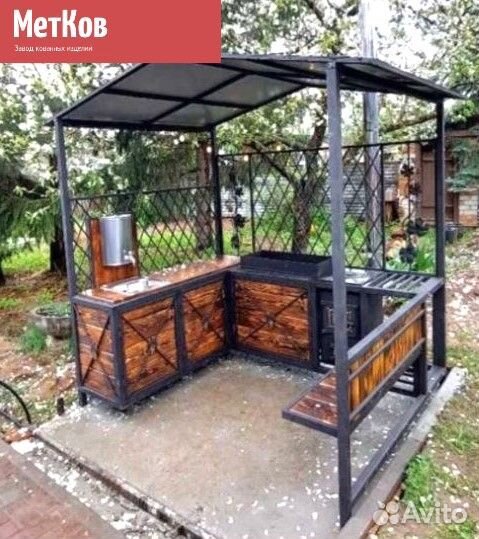 Мангал лофт с крышей