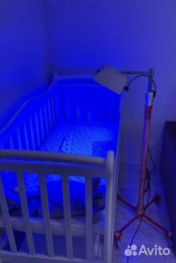 Облучатель на штативе от желтухи