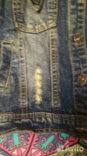 Джинсовая куртка