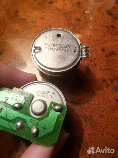 Моторчики для магнитофонов и детских игрушек