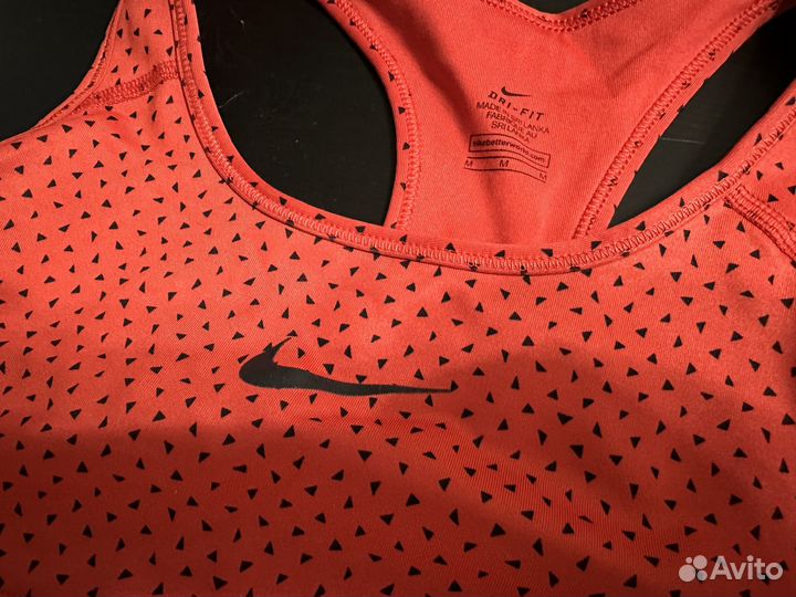 Спортивный топ бра nike