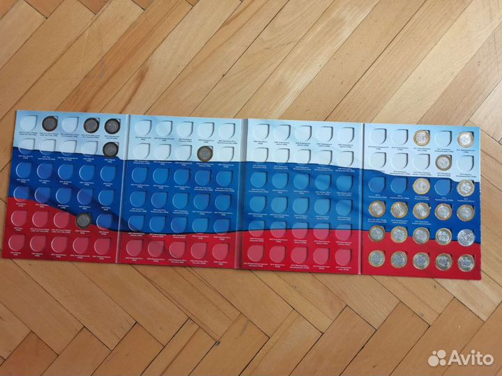 Монеты биметаллические и альбом