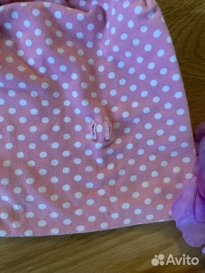 Шапка для девочки с цветком