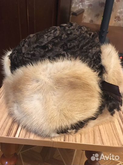 Мужская шапка