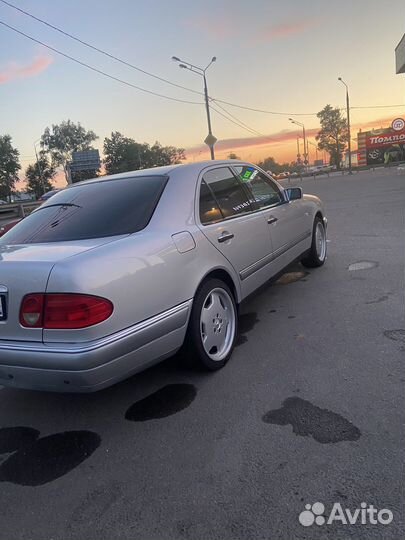 Mercedes-Benz E-класс 2.4 AT, 1998, 262 000 км