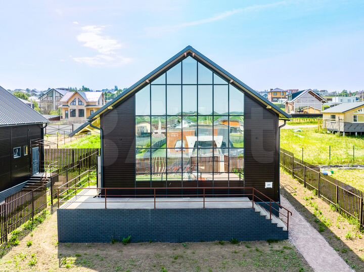 Дом 130 м² на участке 5 сот.