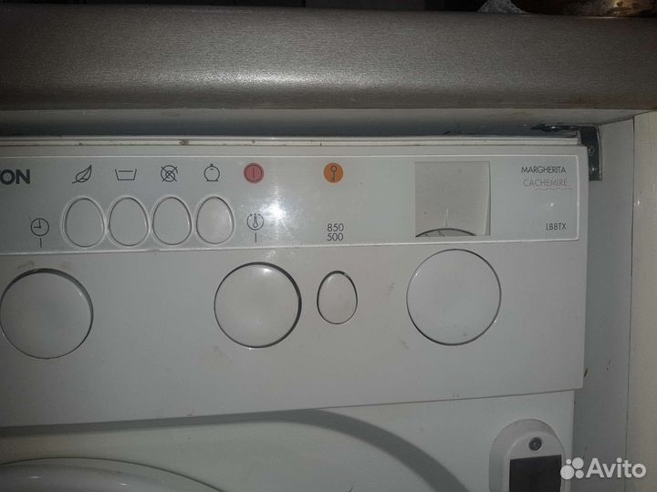Стиральная машина Ariston lb8tx, встраиваемая