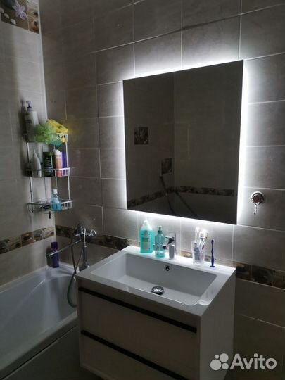 Зеркало с подсветкой для ванной