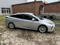 Toyota Prius 1.8 CVT, 2019, 90 000 км, с пробегом, цена 1 955 000 руб.