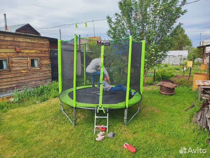 Батут каркасный