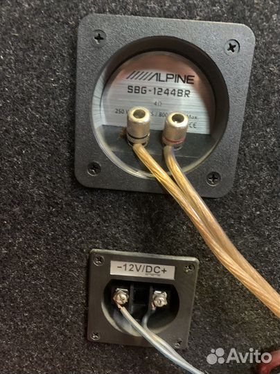 Продам сабвуфер alpine