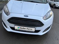 Ford Fiesta 1.6 AMT, 2018, 43 000 км, с пробегом, цена 1 350 000 руб.