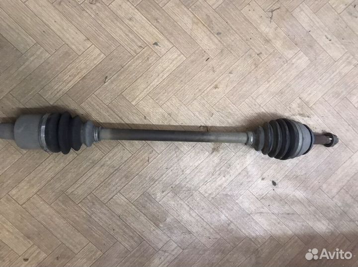 Привод левый, правый renault logan