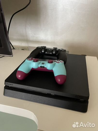 Sony playstation 4 PS4 slim 1tb