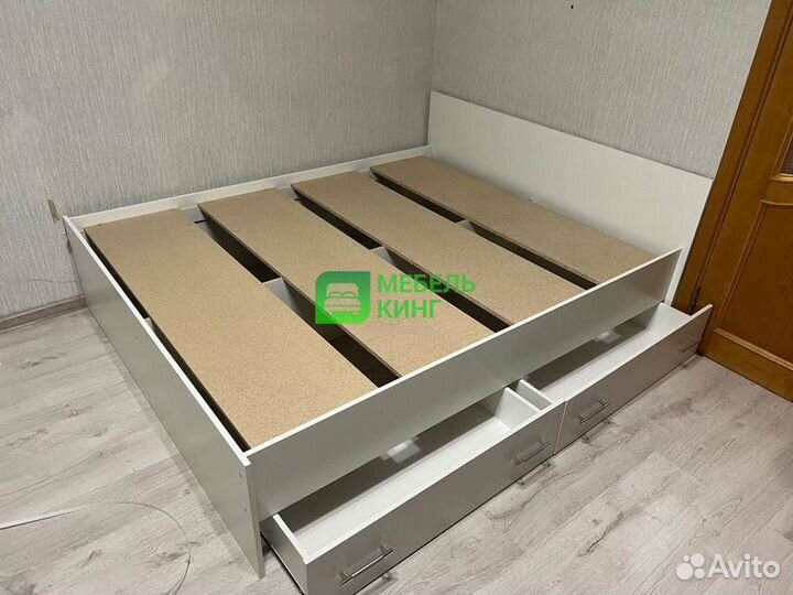 Кровать 140х200 с ящиками
