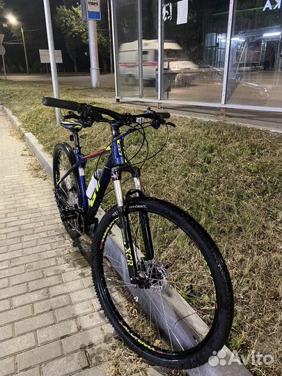 Велосипед GT avalanche elite 2019