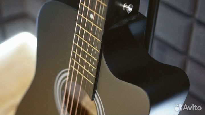 Акустическая гитара новая упаковка