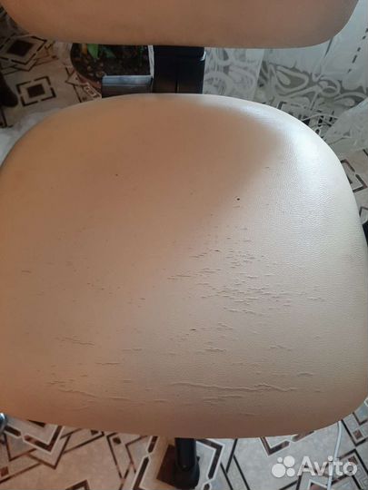 Компьютерное кресло