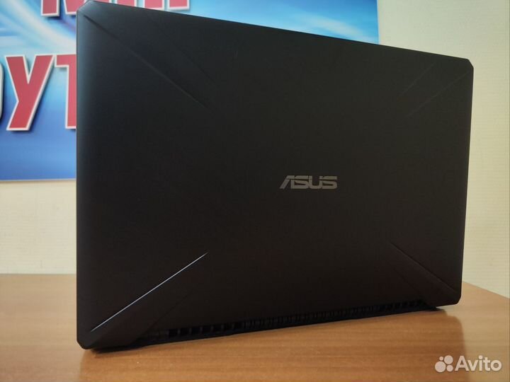 Игровой Asus 17 дюймов / GTX 1650 / IPS