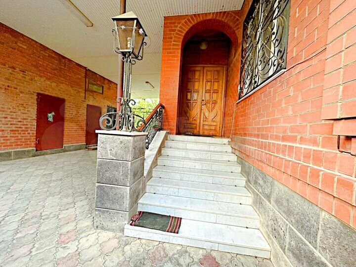 Дом 110 м² на участке 5 сот.