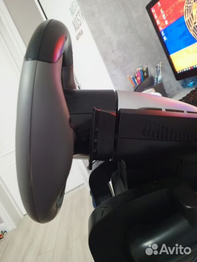Игровой руль с педалями для пк