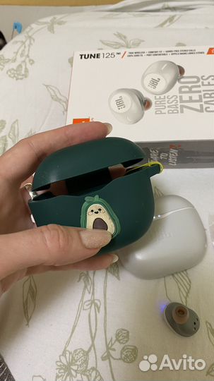 Беспроводные наушники jbl