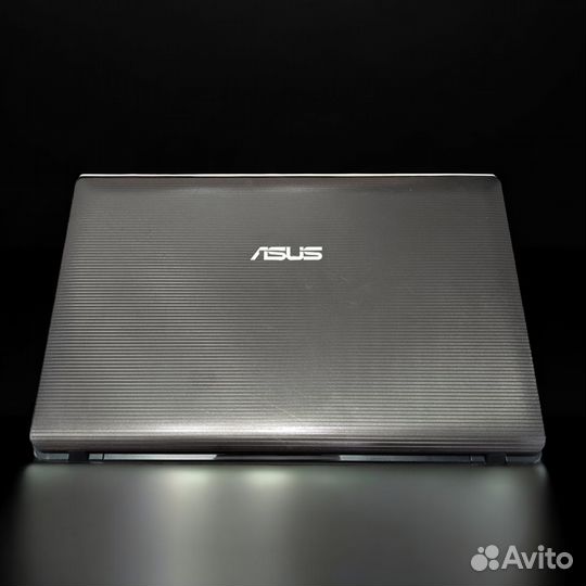 Ноутбук Asus X53 AMD/4гб/60SSD/1Vгб/win7