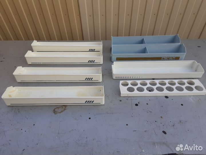 Ящики и полки для холодильника