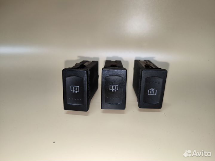 Кнопка обогрева заднего стекла VW Passat B5