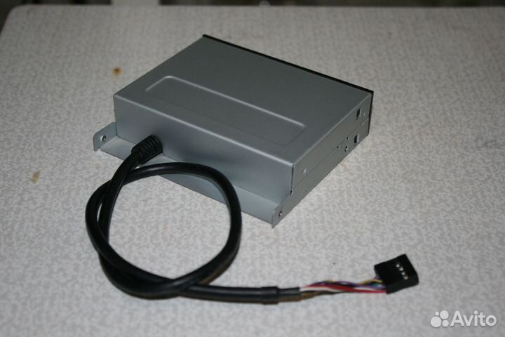 Картридер внутренний 3.5