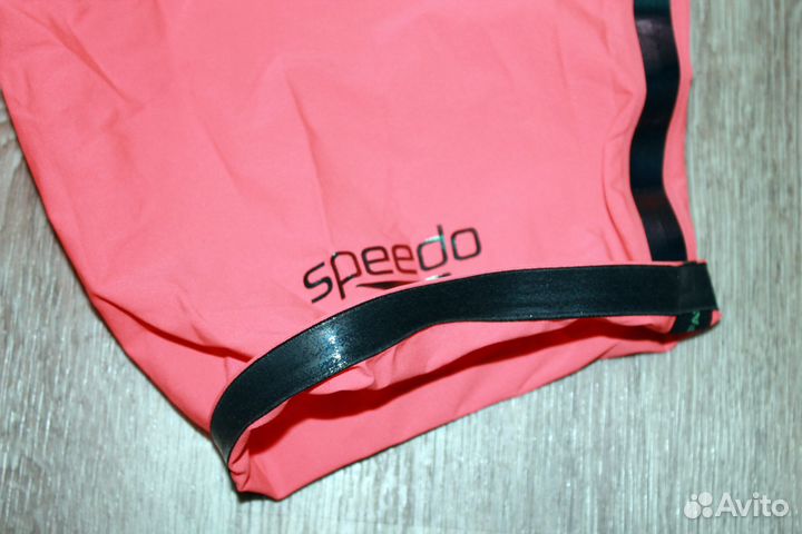 Стартовый гидрокостюм