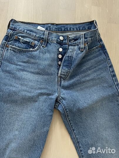 Женские джинсы levis 501