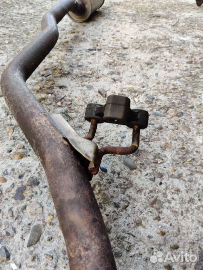 Подвес резиновый трубы глушителя Хонда фит GD3