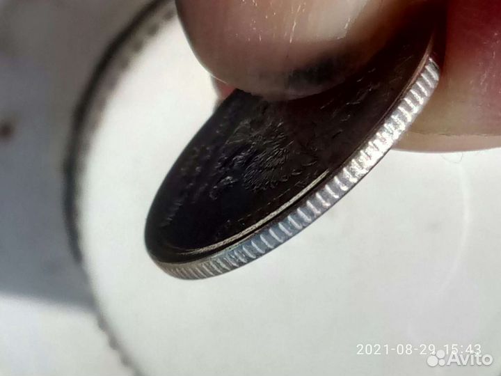 1 рубль 2016 года,с очень широким кантом,не из обр