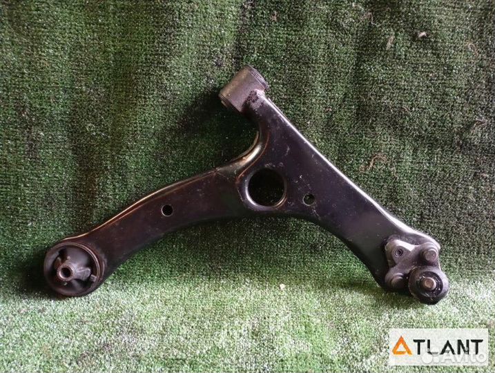 Рычаг передний правый toyota premio