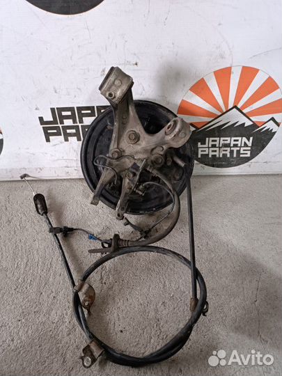 Цапфа задняя правая Honda Civic 4D FD1 FD2 FD3